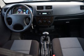 开沃D07&nbsp;电动封闭厢货驾驶室图片