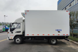 康铃J5&nbsp;冷藏车外观图片