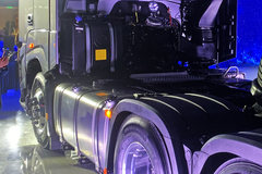福田 欧曼银河 580马力 6X4 AMT自动挡牵引车(国六)