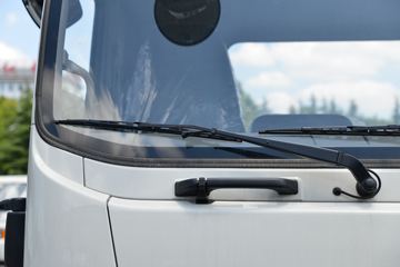 ���� ����V8 170���� 4X2 5.48���Ű���ʽ�ػ���(����)(HFC5118XXYP61K1D7S)ͼƬ