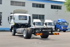 江淮 骏铃V8 170马力 4X2 5.48米排半厢式载货车(国六)(HFC5118XXYP61K1D7S)
