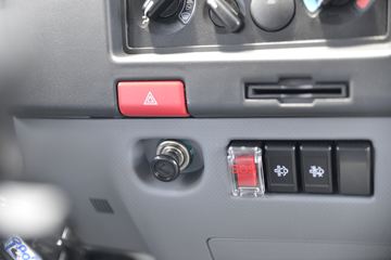 ���� ����V8 170���� 4X2 5.48���Ű���ʽ�ػ���(����)(HFC5118XXYP61K1D7S)ͼƬ