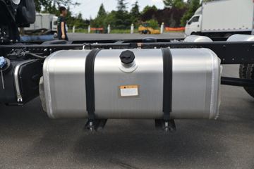 ���� ����V8 170���� 4X2 5.48���Ű���ʽ�ػ���(����)(HFC5118XXYP61K1D7S)ͼƬ