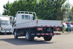 江淮 骏铃E3 95马力 3.7米单排栏板轻卡(国六)(HFC1041P23K1B4S)