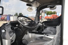 飞碟 W5 130马力 4.16米单排厢式轻卡(国六)
