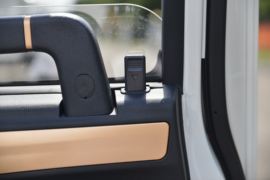 康铃J5&nbsp;载货车驾驶室                                               图片