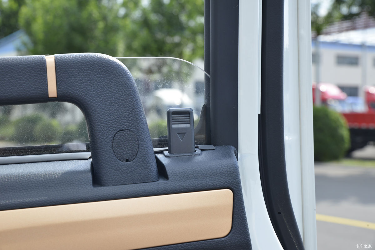 ���� ����J6 130���� 4.18�׵��������Ῠ(����)(HFC1043B21K1C7S)��ʻ��                                               