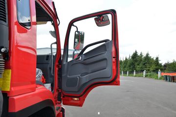 ���� ����˹V9 220���� 4X2 9.6����ʽ�ػ���(����)(HFC5181XXYB80K1E4S)ͼƬ