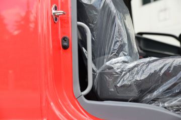 ���� ����˹V9 220���� 4X2 9.6����ʽ�ػ���(����)(HFC5181XXYB80K1E4S)ͼƬ