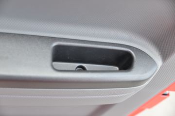 ���� ����˹V9 220���� 4X2 9.6����ʽ�ػ���(����)(HFC5181XXYB80K1E4S)ͼƬ