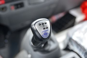 ���� ����˹V9 220���� 4X2 9.6����ʽ�ػ���(����)(HFC5181XXYB80K1E4S)ͼƬ