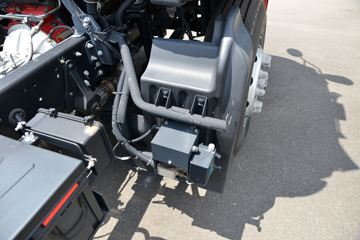 ���� ����˹V9 220���� 4X2 9.6����ʽ�ػ���(����)(HFC5181XXYB80K1E4S)ͼƬ