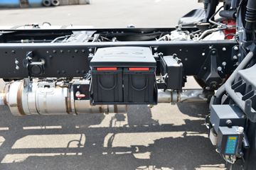 ���� ����˹V9 220���� 4X2 9.6����ʽ�ػ���(����)(HFC5181XXYB80K1E4S)ͼƬ