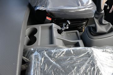 ���� �����K6L�п� ��ֵ�� 200���� 4X2 6.8����ʽ�ػ���(����)(HFC5161XXYP3K2A50KS)ͼƬ