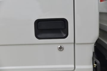 һ������ ��ž���1ϵ 84���� 4X2 3.265����ж��(CA3040K7L2E5-3)ͼƬ