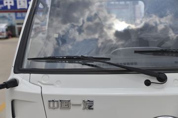 һ������ ��ž���1ϵ 84���� 4X2 3.265����ж��(CA3040K7L2E5-3)ͼƬ