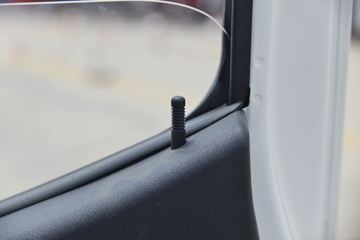 һ������ ��ž���1ϵ 84���� 4X2 3.265����ж��(CA3040K7L2E5-3)ͼƬ