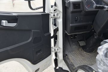 һ������ ��ž���1ϵ 84���� 4X2 3.265����ж��(CA3040K7L2E5-3)ͼƬ