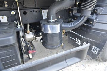 һ������ ��ž���1ϵ 84���� 4X2 3.265����ж��(CA3040K7L2E5-3)ͼƬ