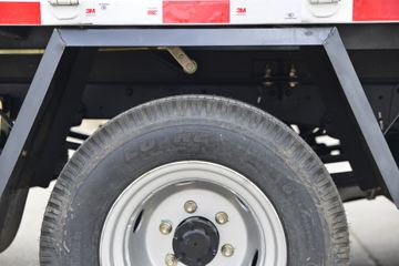 һ������ ��ž���1ϵ 84���� 4X2 3.265����ж��(CA3040K7L2E5-3)ͼƬ