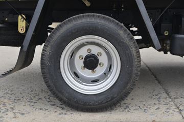 һ������ ��ž���1ϵ 84���� 4X2 3.265����ж��(CA3040K7L2E5-3)ͼƬ