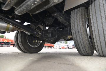 һ������ ��ž���1ϵ 84���� 4X2 3.265����ж��(CA3040K7L2E5-3)ͼƬ