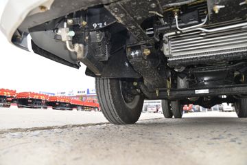 һ������ ��ž���1ϵ 84���� 4X2 3.265����ж��(CA3040K7L2E5-3)ͼƬ