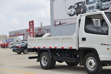 һ������ ��ž���1ϵ 84���� 4X2 3.265����ж��(CA3040K7L2E5-3)ͼƬ