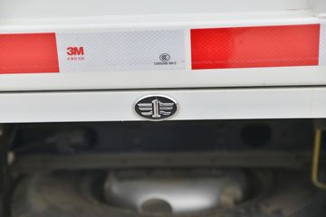 һ������ ��ž���1ϵ 84���� 4X2 3.265����ж��(CA3040K7L2E5-3)ͼƬ