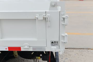 һ������ ��ž���1ϵ 84���� 4X2 3.265����ж��(CA3040K7L2E5-3)ͼƬ