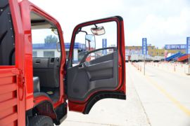 泓图500&nbsp;载货车驾驶室                                               图片