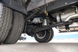 泓图500&nbsp;载货车底盘                                                图片