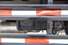 泓图500&nbsp;载货车底盘                                                图片