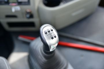 �й����� ����N5W�п� 220���� 4X2 6.75�ײ�դʽ�ػ���(����)(ZZ5187CCYK511JF1B)ͼƬ