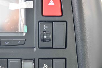 �й����� ����N5W�п� 220���� 4X2 6.75�ײ�դʽ�ػ���(����)(ZZ5187CCYK511JF1B)ͼƬ