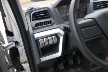 �ɵ� Q3ϵ�� 122���� 2.8�׵�������΢��ͼƬ