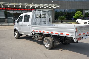 ���� ��ԴT52S ��׼�� 112���� CNG 3��˫������΢��(����)ͼƬ