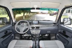 华晨 鑫源T52S 标准型 112马力 CNG 3米双排栏板微卡(国六)(JKC1034S6X1CNG)