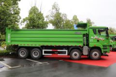 青岛解放 JH6重卡 领航版 400马力 8X4 6.5米自卸车