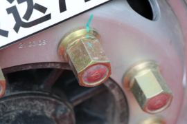 解放JH6&nbsp;自卸车底盘                                                图片