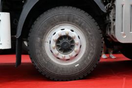 解放JH6&nbsp;自卸车底盘                                                图片