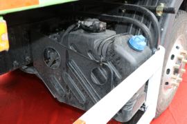 解放JH6&nbsp;自卸车底盘                                                图片