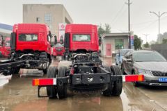 东风商用车 天锦KR 245马力 4X2 6.8米仓栅式载货车(国六)(DFH5180CCYEX7)