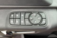 东风商用车 天锦KR 245马力 4X2 6.8米仓栅式载货车(国六)(DFH5180CCYEX7)