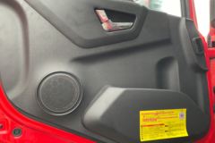 东风商用车 天锦KR 245马力 4X2 6.8米仓栅式载货车(国六)(DFH5180CCYEX7)