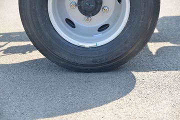 ���� ����V5 130���� 4.15�׵�����ʽ�Ῠ(����)ͼƬ