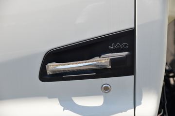 ���� ����V5 130���� 4.15�׵�����ʽ�Ῠ(����)ͼƬ