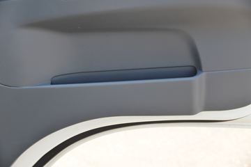 ���� ����V5 130���� 4.15�׵�����ʽ�Ῠ(����)ͼƬ