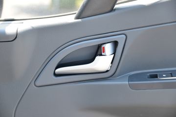 ���� ����V5 130���� 4.15�׵�����ʽ�Ῠ(����)ͼƬ