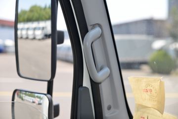 ���� ����V5 130���� 4.15�׵�����ʽ�Ῠ(����)ͼƬ